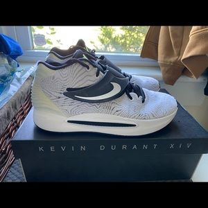 Nike Kevin Durant 14 size 11.5